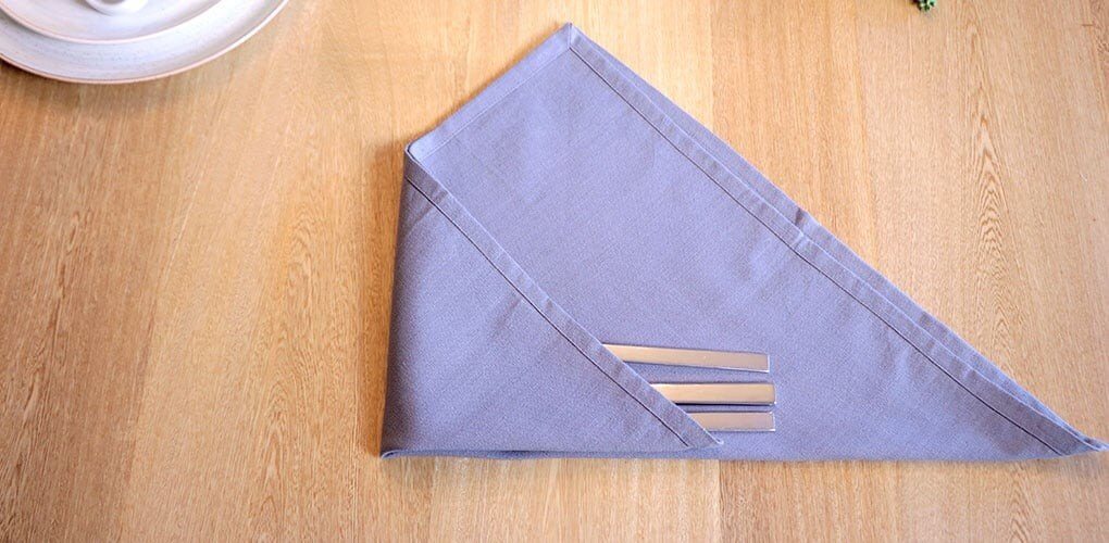fold napkin 3